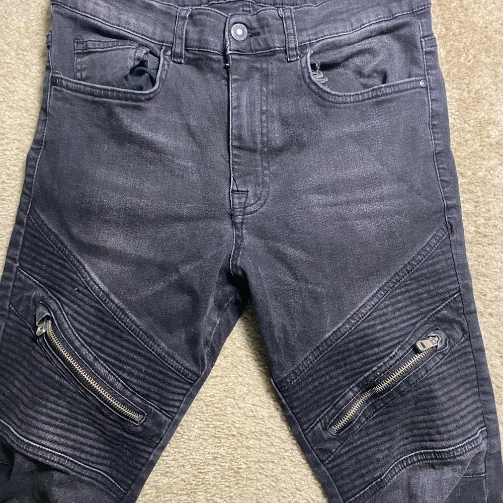 Zara Men's Skinny Moto Jeans in Washed Black